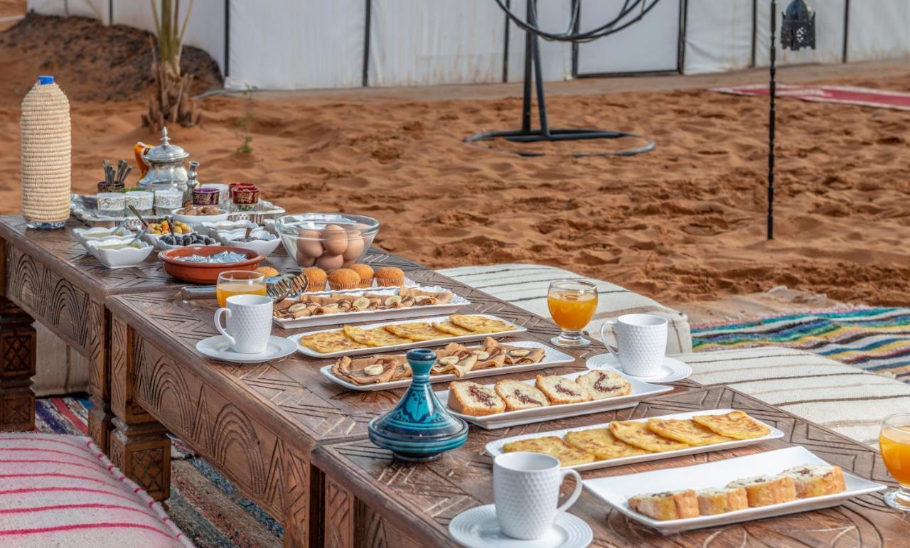 Sanmao Desert Luxury Camp Merzouga Esterno foto